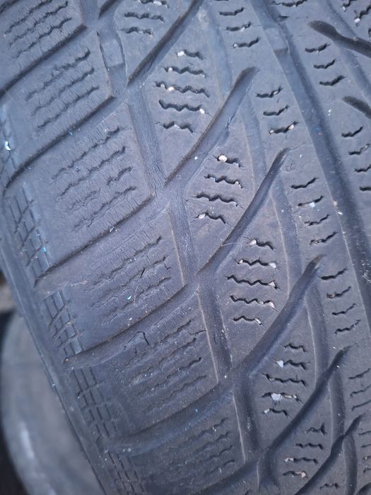 Vând anvelope Iarna