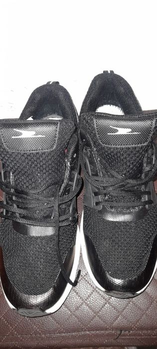 Adidasi  42  marca adidas si crane