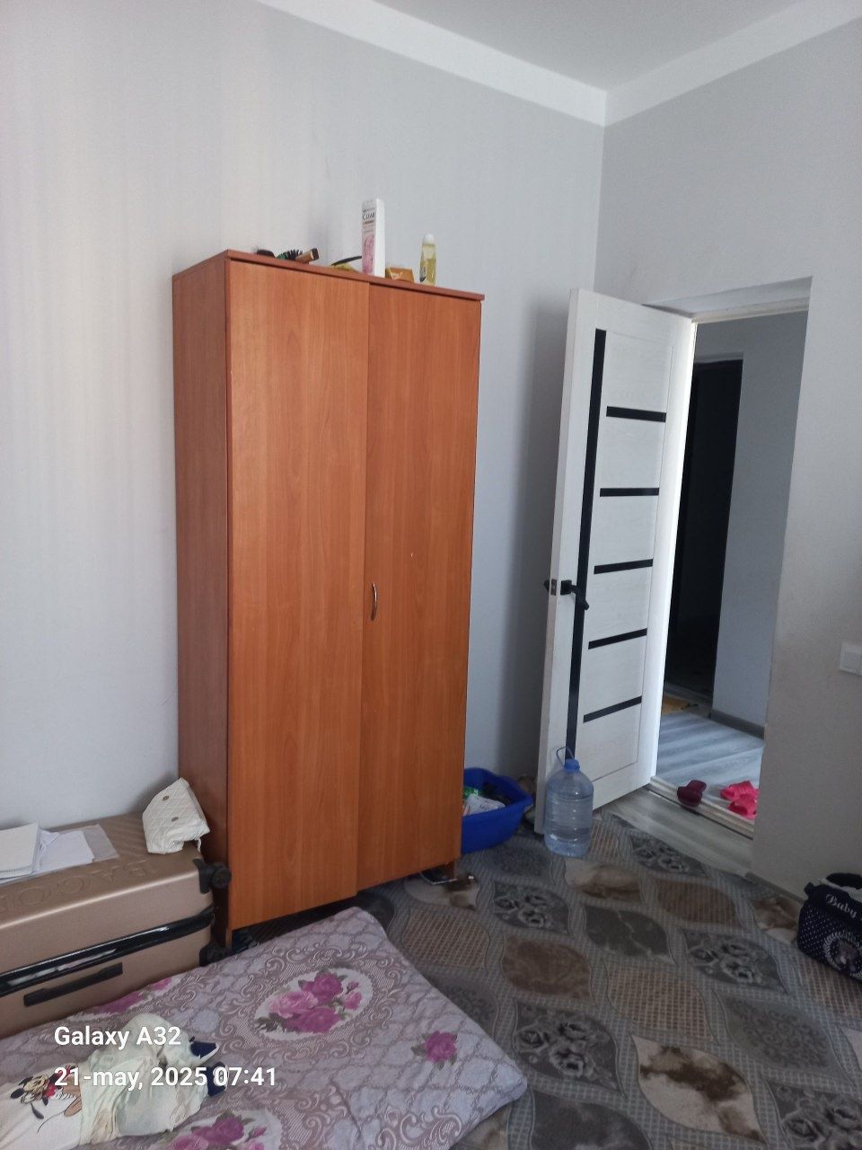 3 хонали уй ижарага берилади