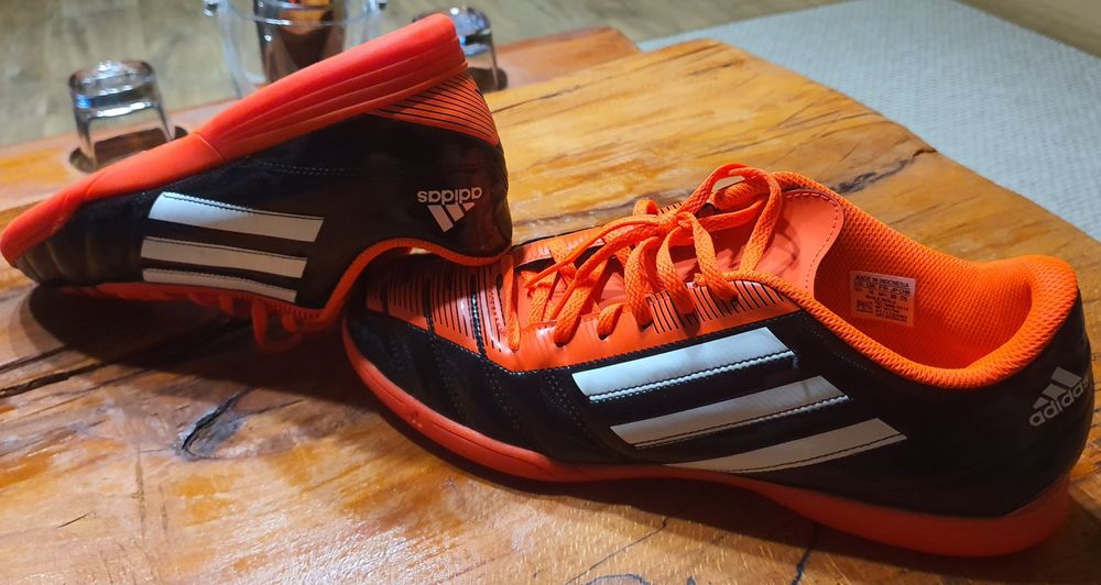 Ghete de indoor football