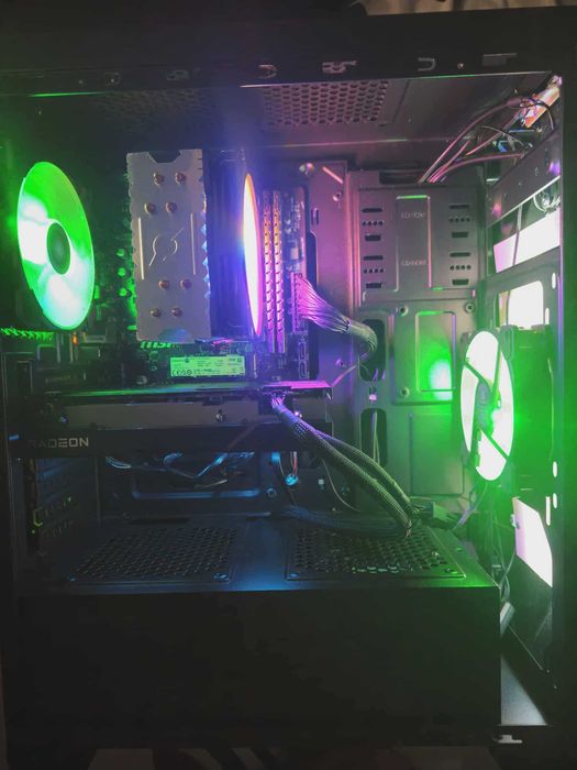 PC Gaming Ryzen 5600x HELLHOUD rx6600XT 8gb, 16gb ram 250-400fps cs 2