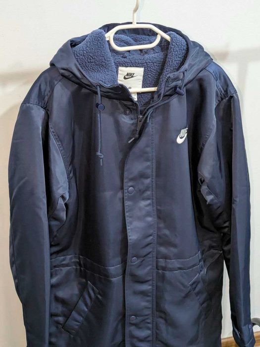 Geacă NIKE S NK Club Stadium Parka Bluemarin