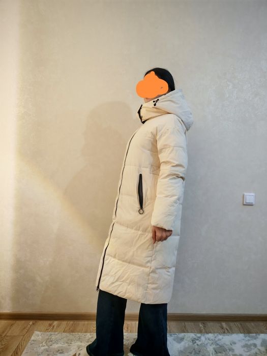 Продам куртку бежевая