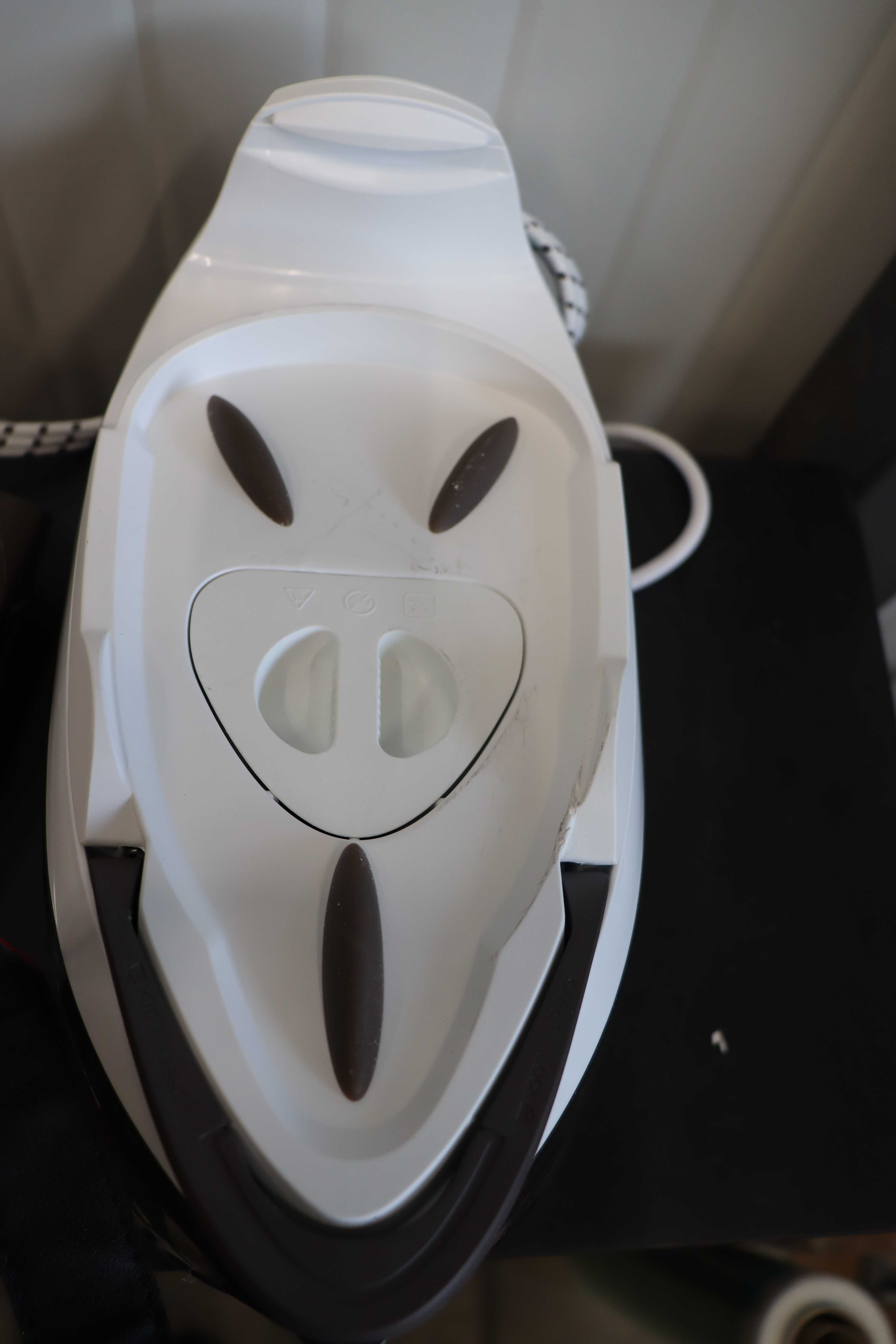 Парна ютия Rowenta VR7260
