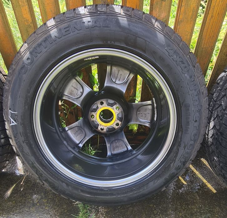 Vând set iarnă complet pentru SUV – Lexus NX, RAV4, etc. (5x114,3)