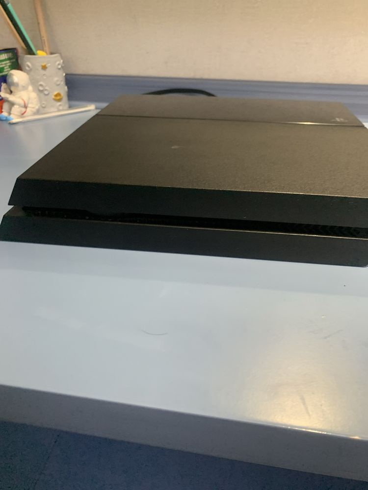 продается игровая приставка