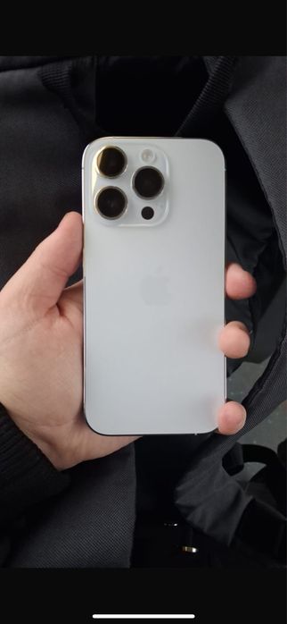 iPhone 14 Pro 128/256 ГБ — небольшой дефект экрана, отличное состояние