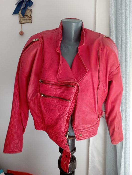 Дамско кожено яке