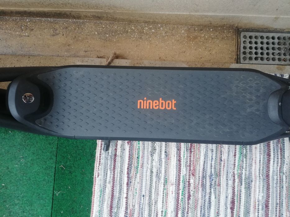 Електрически скутер SEGWAY Ninebot  Kickscooter F2 E
