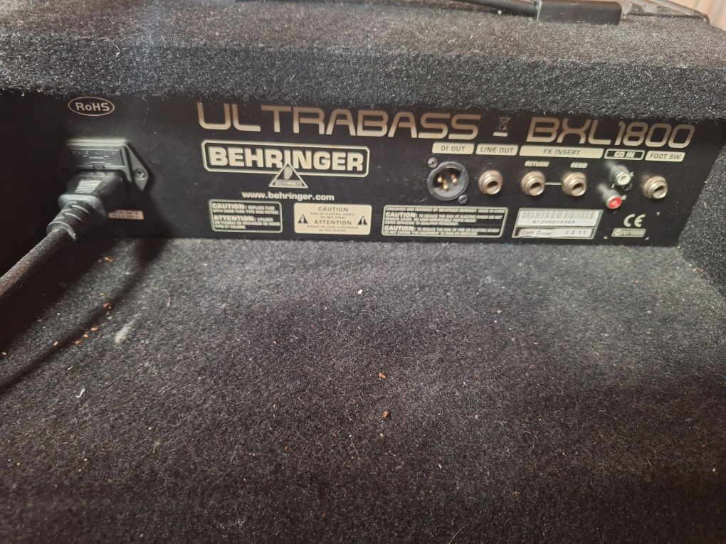 Бас комбо усилвател Behringer BXL1800 ULTRABASS
