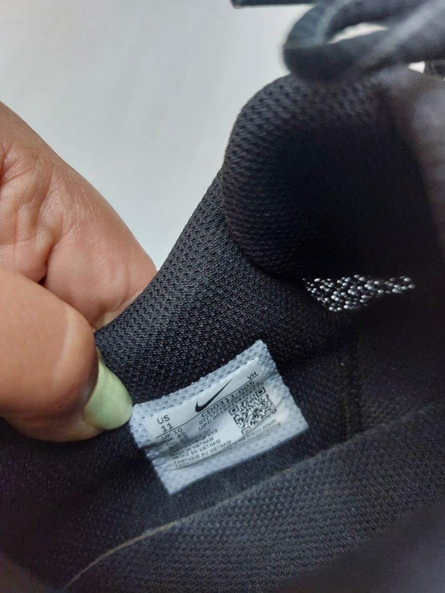 Мъжки черни маратонки Nike Renew Ride 45 номер