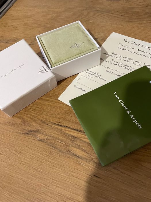 Van Cleef & Arpels - Cercei Silver Black