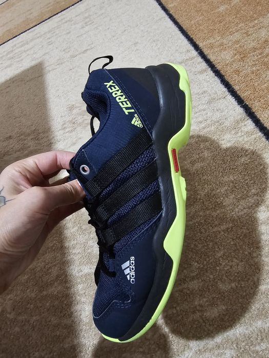 Маратонки Adidas  Terrex