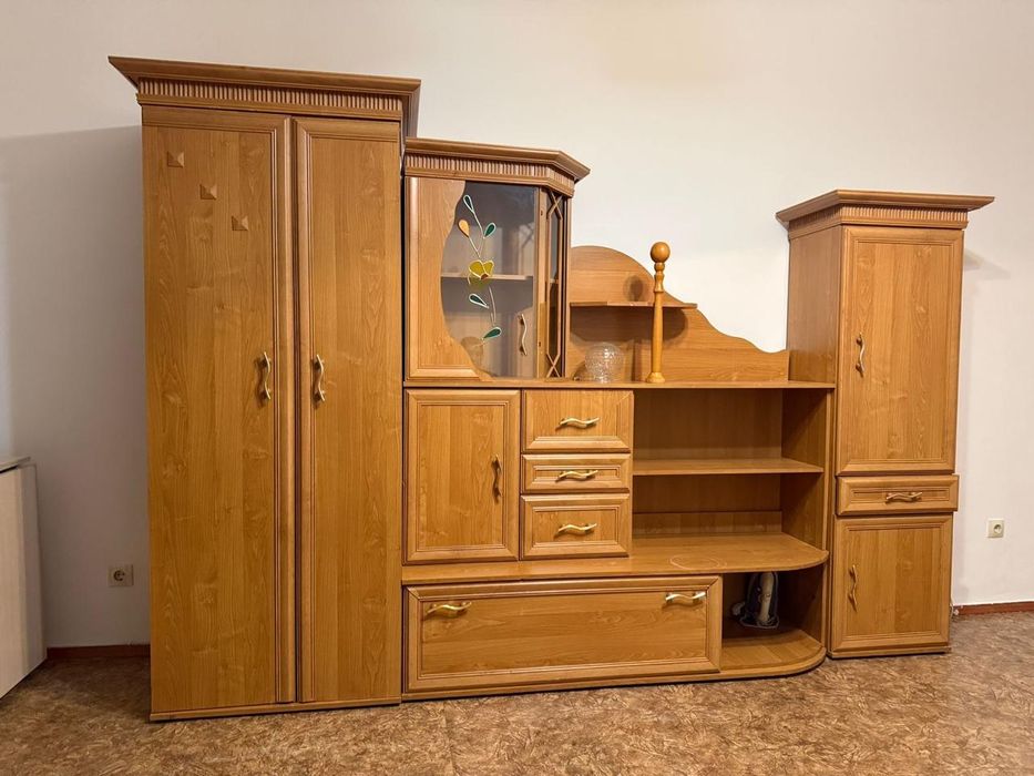 Продам стенку в гостиную