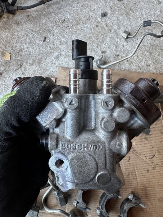Помпа,дюзи,рейл бмв ,3.0д 258кс(Гнп,diuzi,reil,BMW 3.0d N57D30 ,258hp)