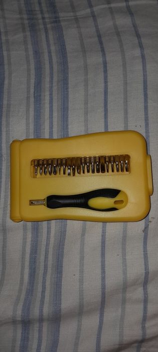 Продам набор бит,новый.