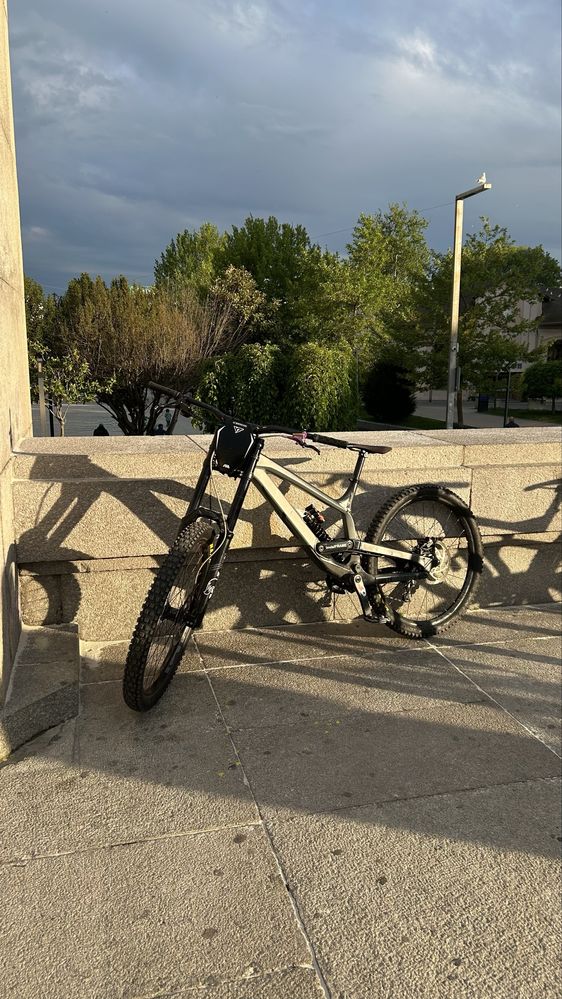Yt tues 2020 AL XL 27.5 сервизирано окачване