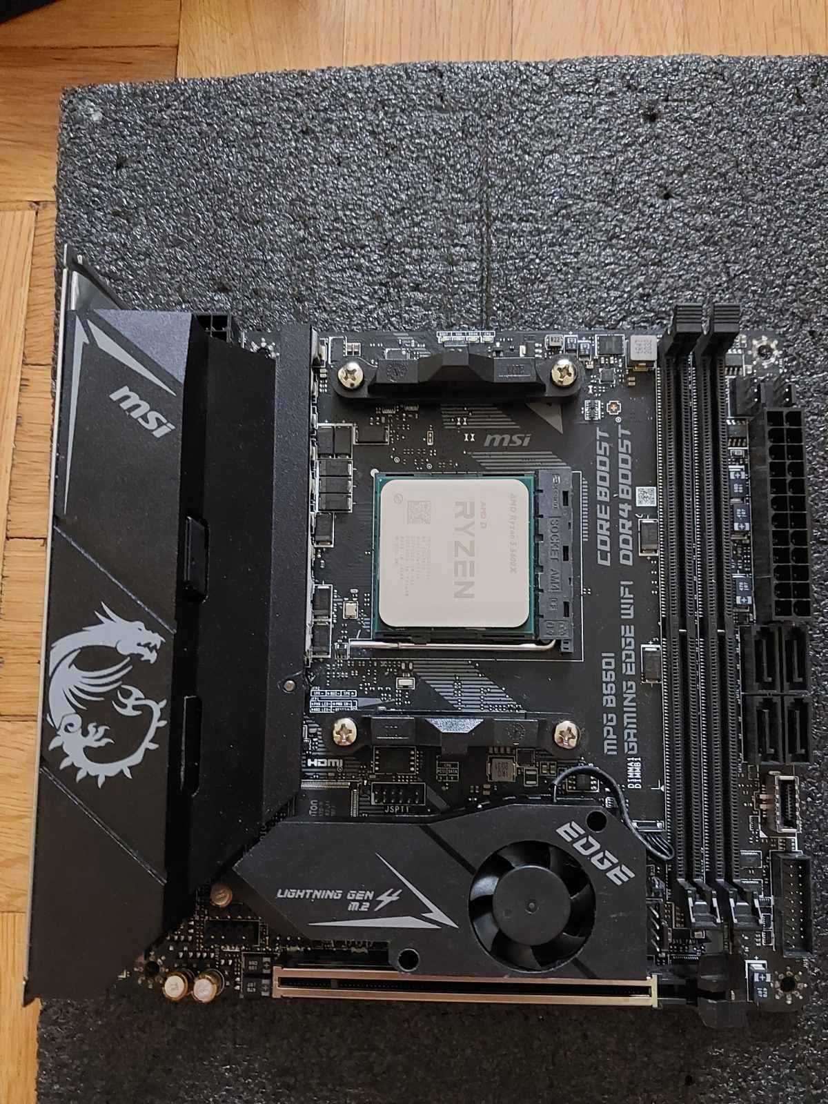 дънна платка MSI B550i Gaming Edge Wi-Fi