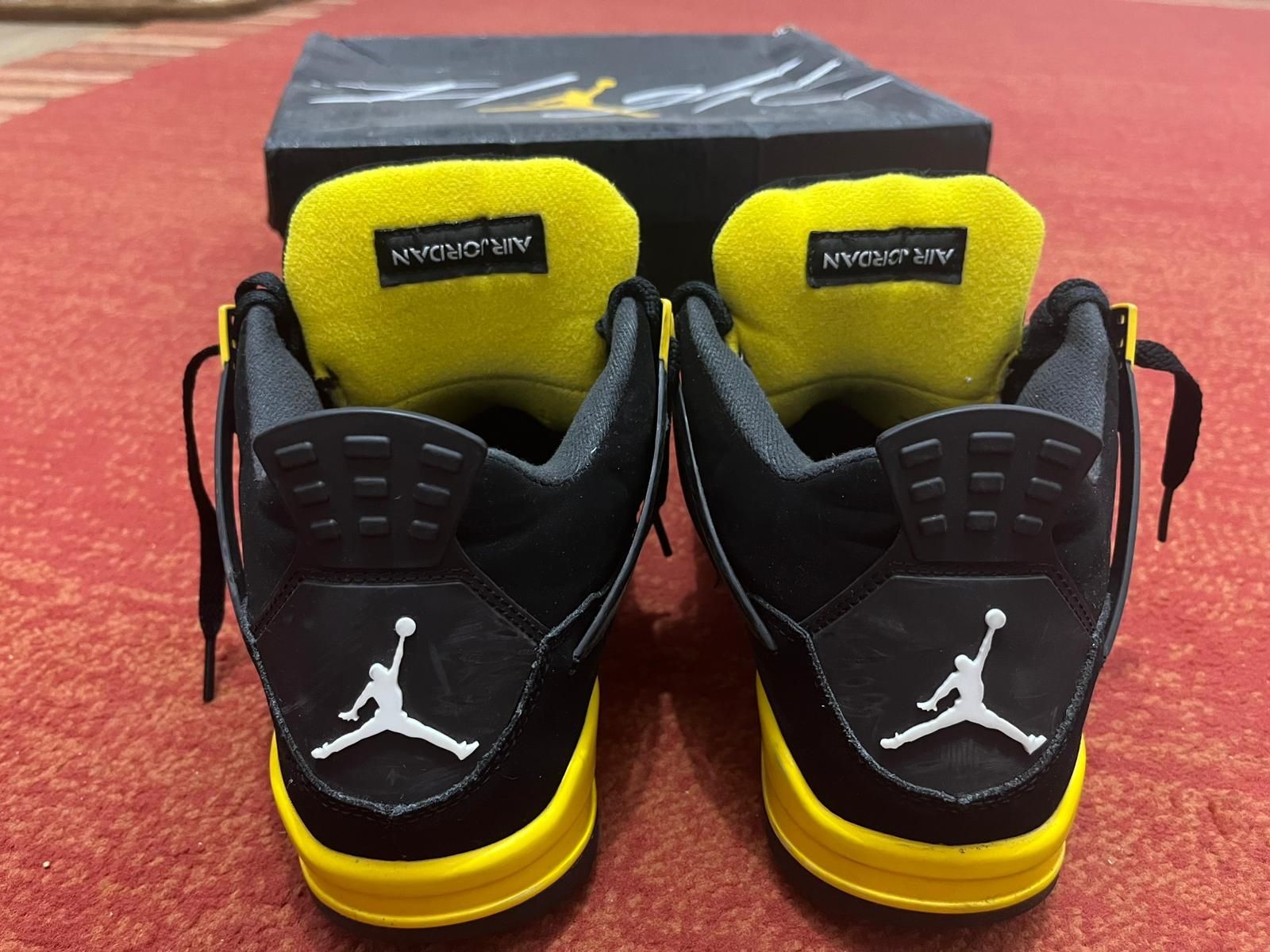 Jordan 4 yellow thunder