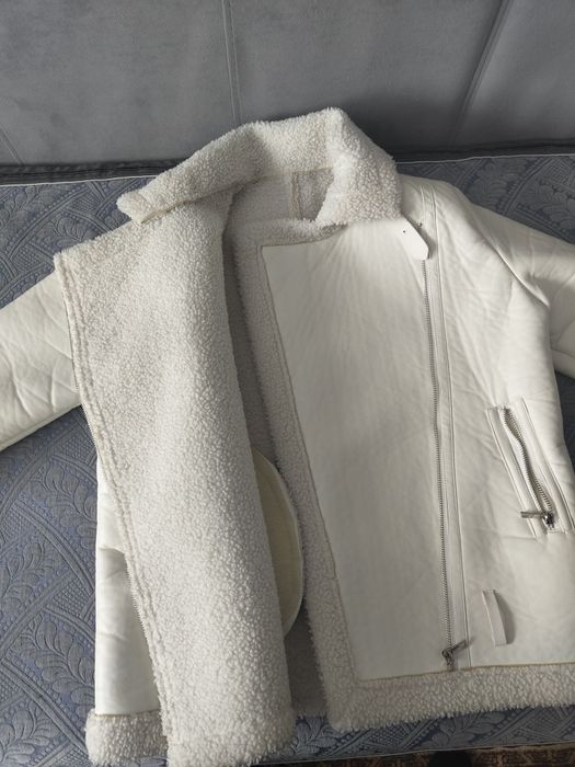 Дублёнка белая  зимная