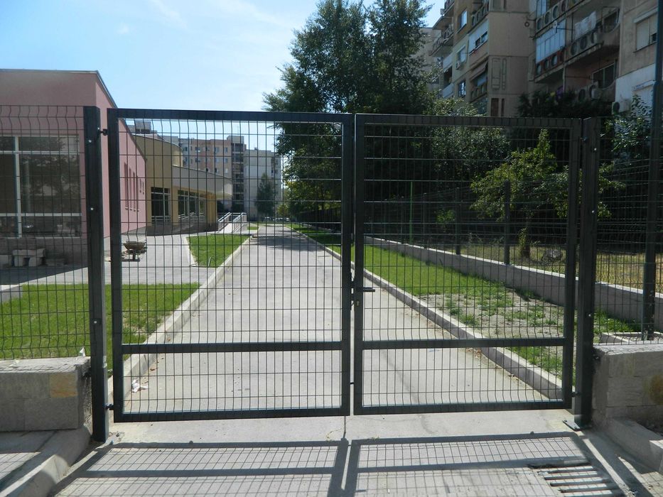 Врати - еднокрили , двукрили , релсови и конзолни