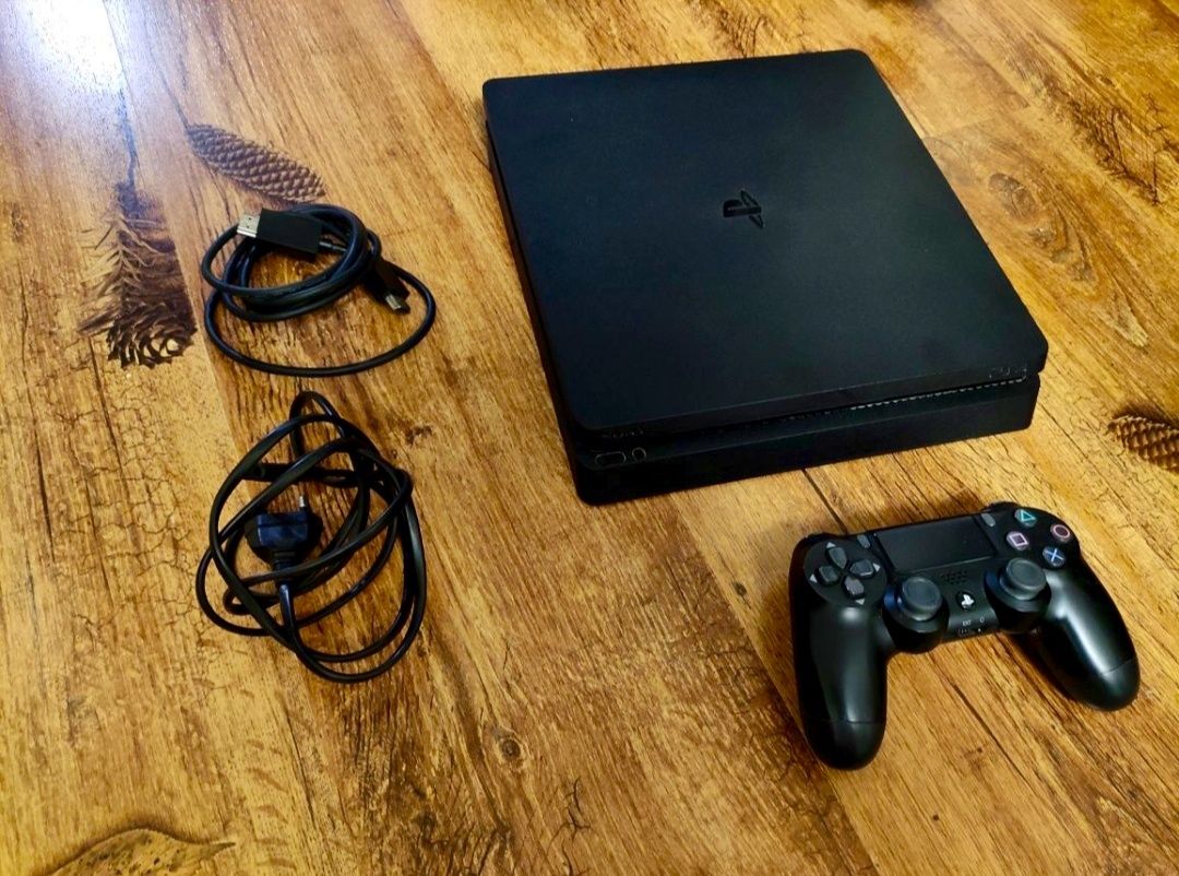 PlayStation 4 Slim 1Tera + 1 Joc SpiderMan
