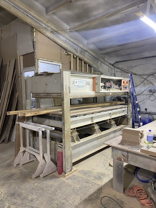 Пресс мебельный горячнего пресования