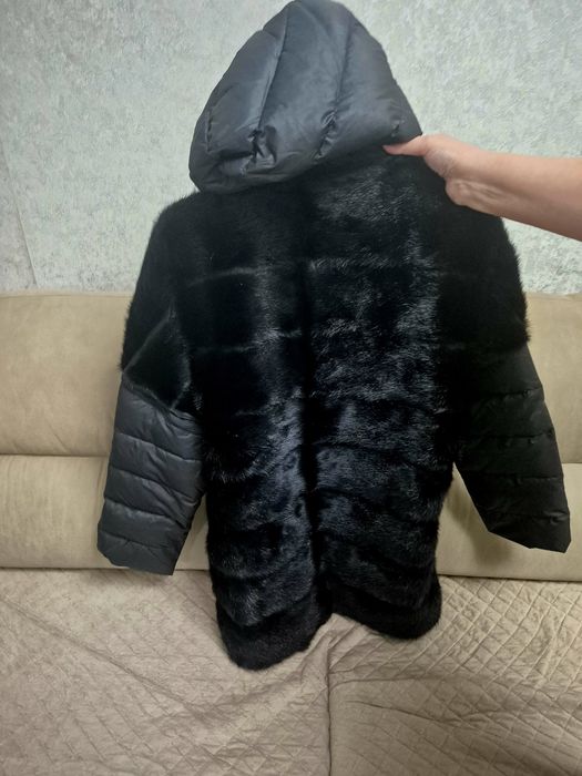 Прдам ноковую куртку