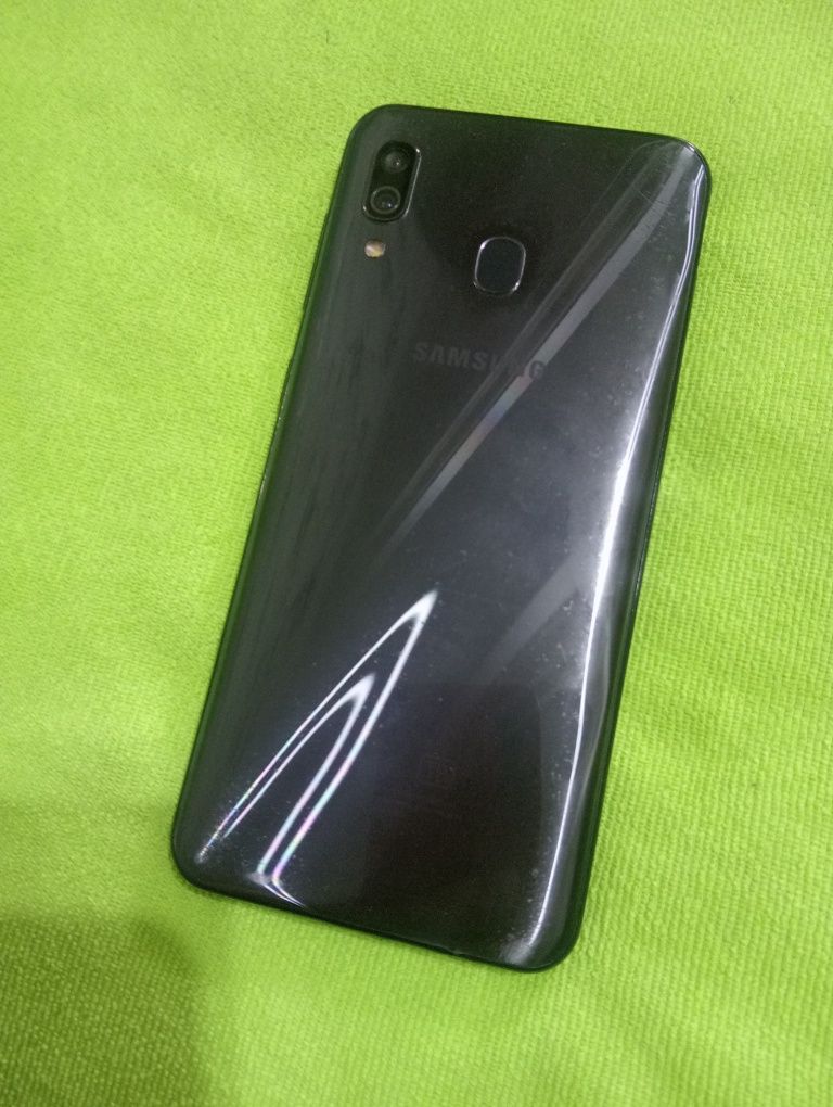 Продам Samsung galaxy A30 NFC
