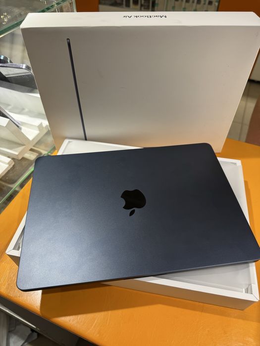 Macbook air 13 256gb M4