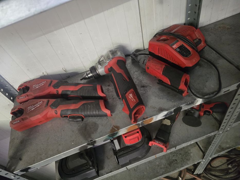 Vand scule milwaukee