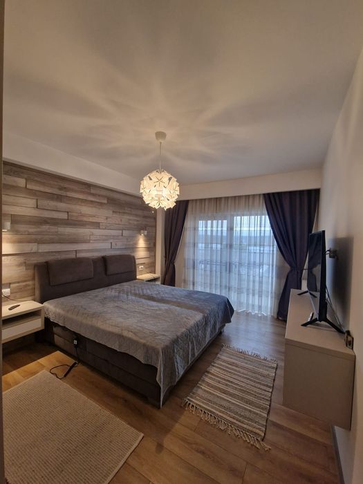 De închiriat – Apartament 2 camere, 74 mp, lux – Calea Severinului