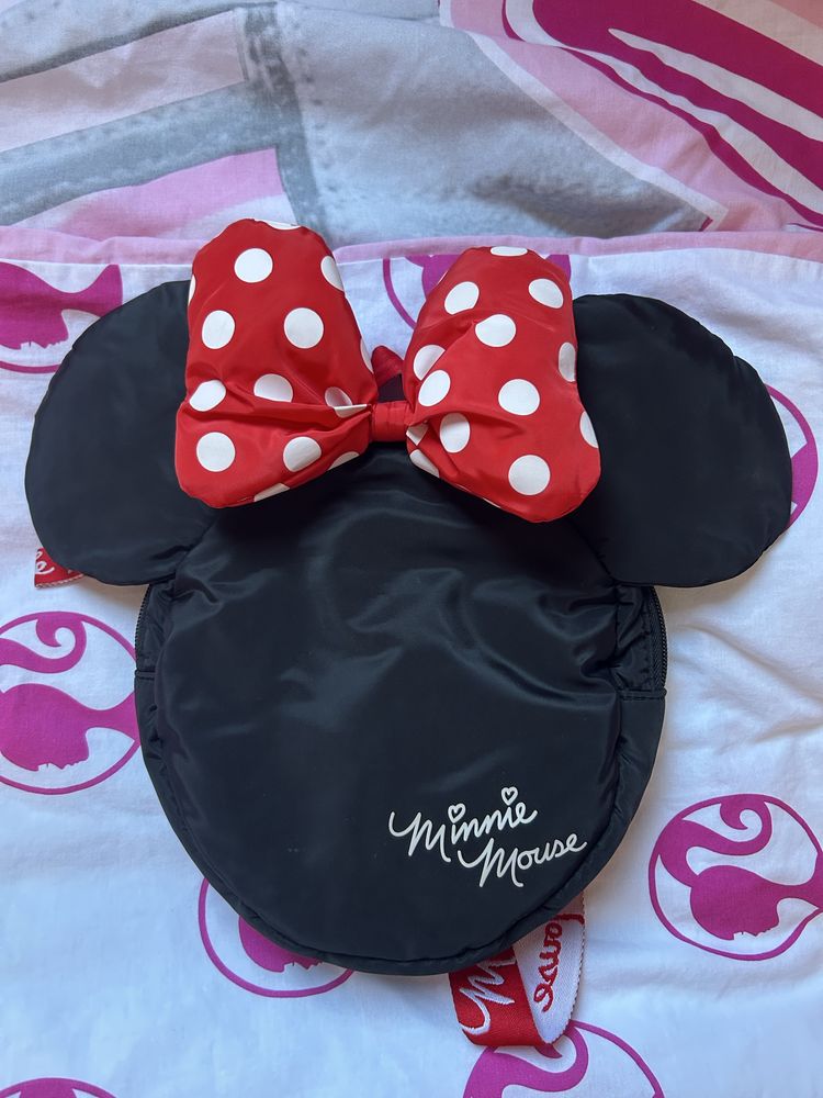 Малка сладурска раничка на Minnie Mouse