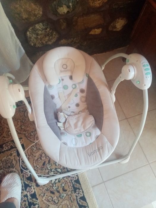 Vând leagăn electric