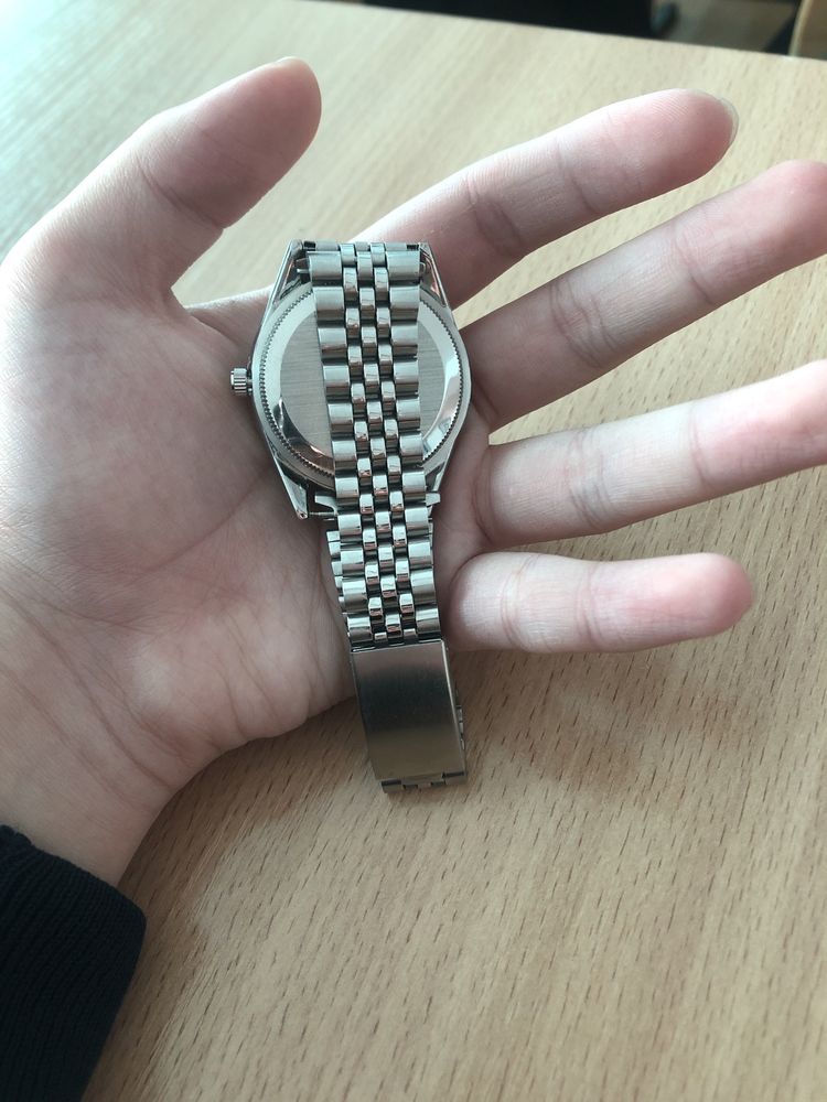 Продам часы rolex