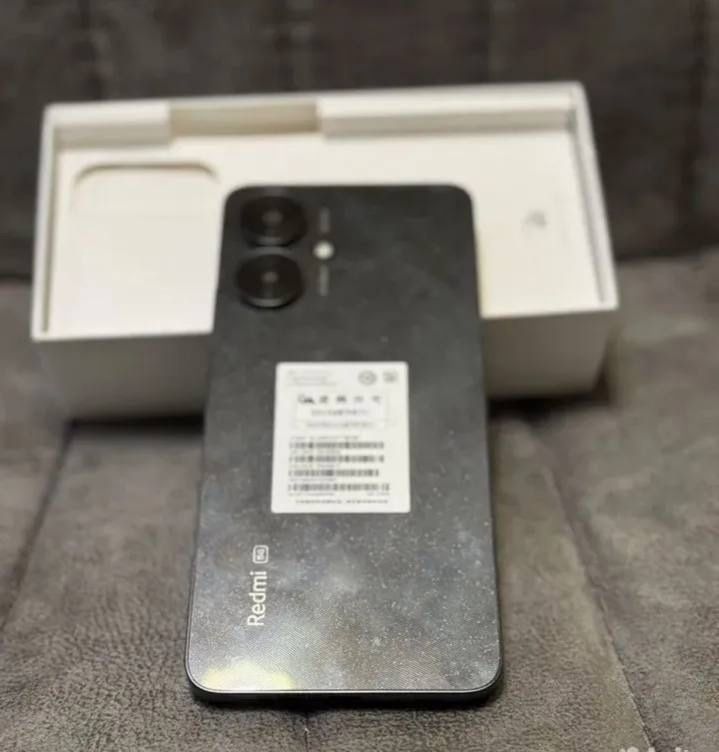 Xiaomi Redmi 13C, 8/256 ГБ