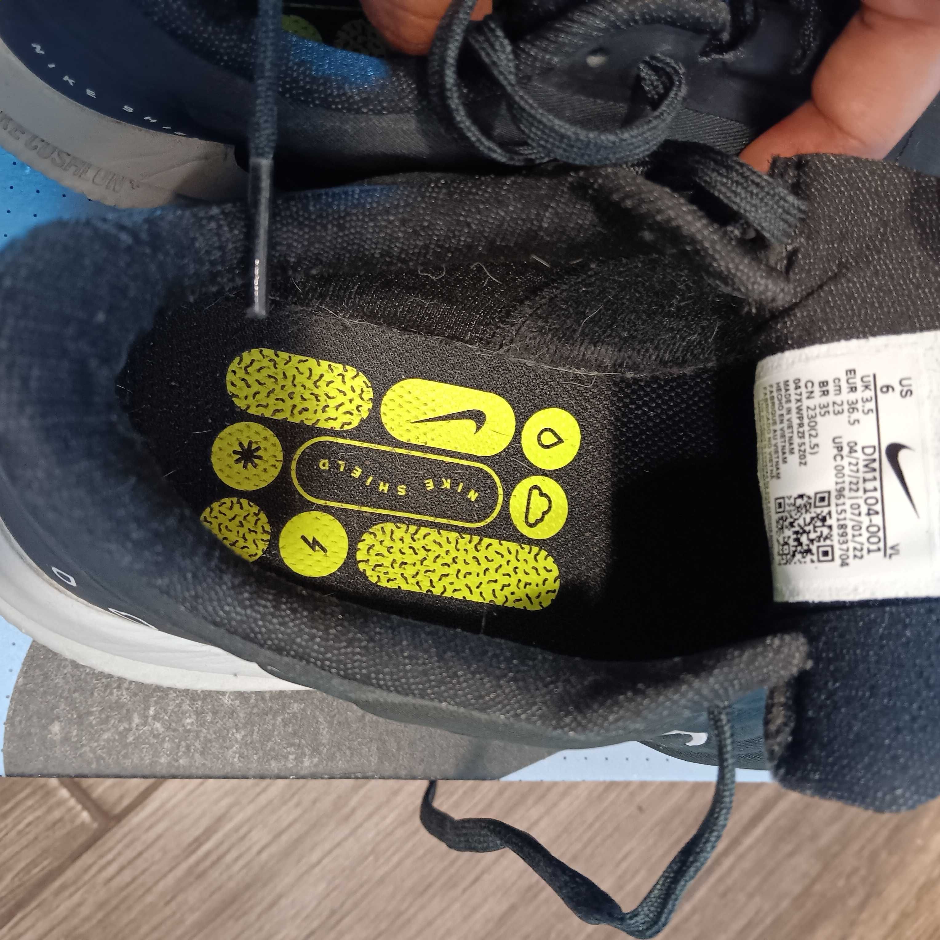 Дамски маратонки Nike