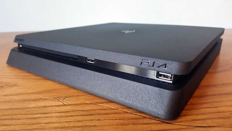 Playstation 4 slim 1TB modat 11.0 + CD modare  / ps4 fat.
