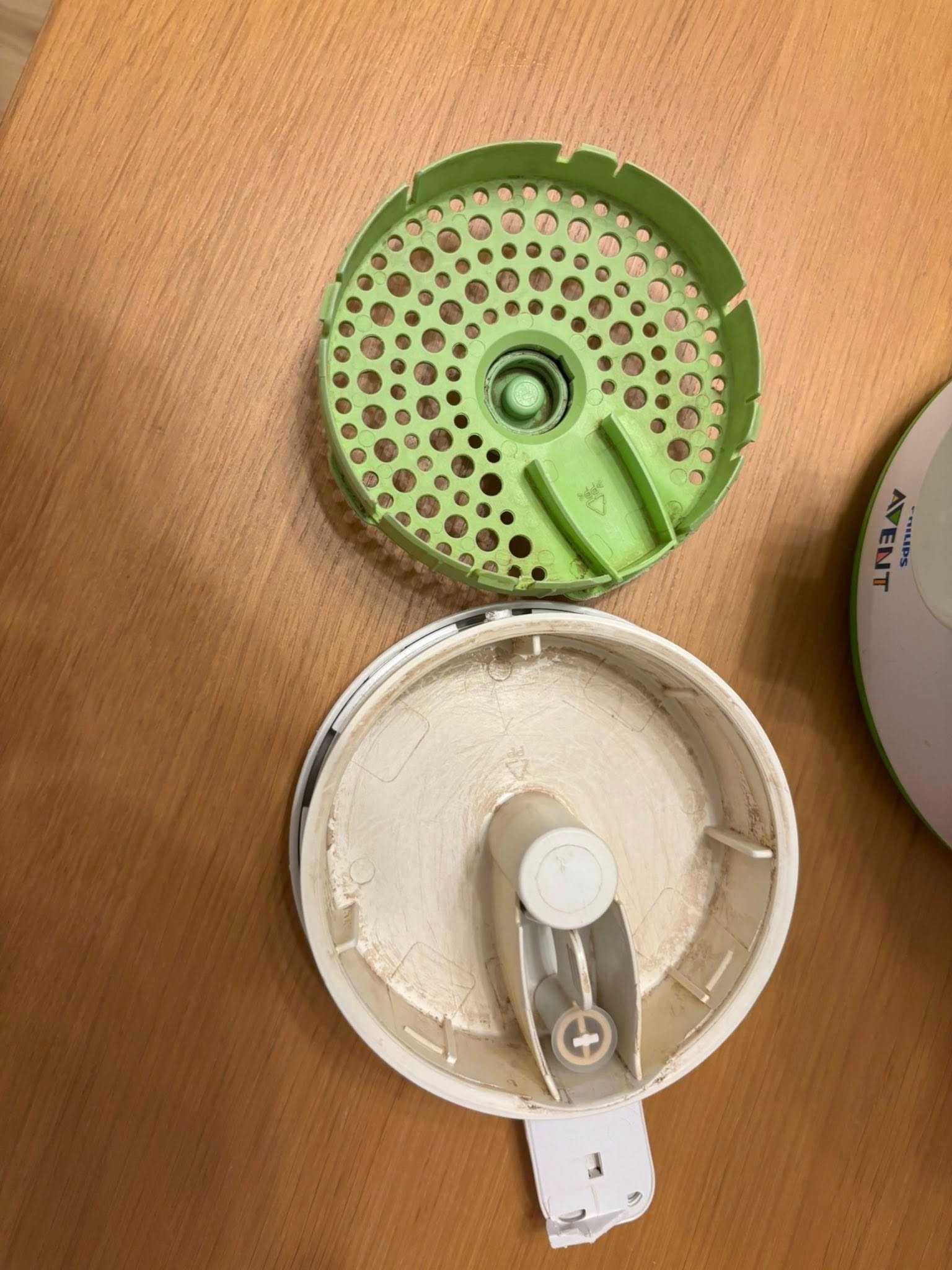 Комбиниран уред за готвене на пара и блендер Philips Avent. Използван
