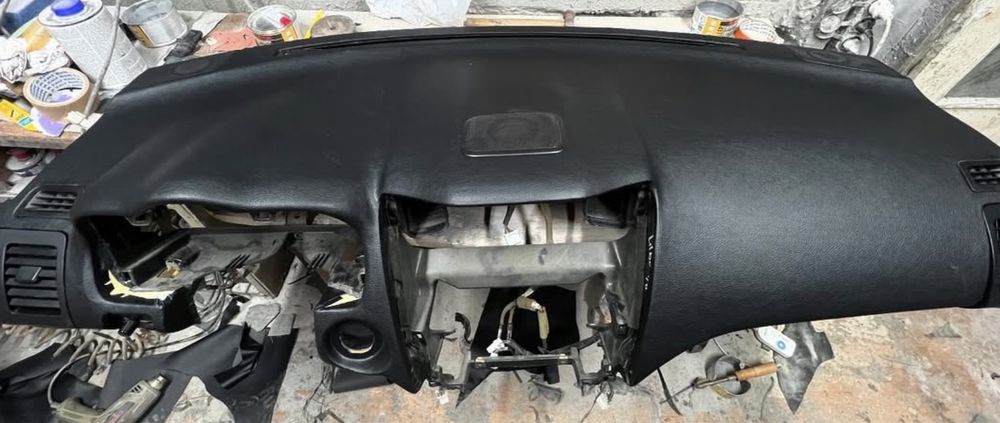 Перетяжка торпеды недорого качественно!Перетяжка салона Каспи ред