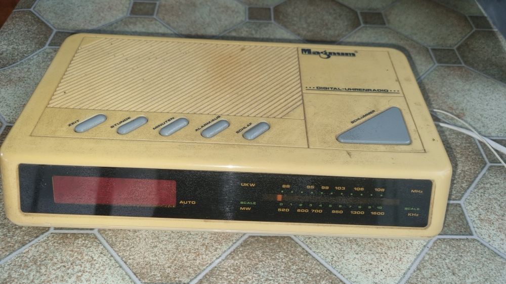 Vand radio vechi Magnun