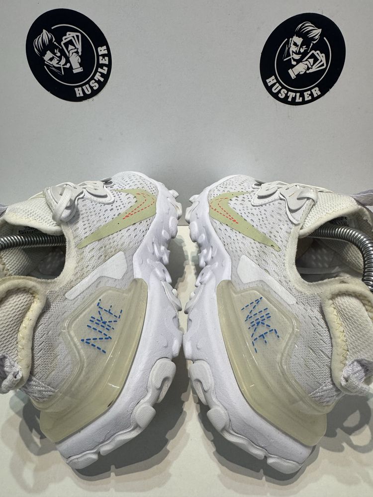Маратонки NIKE REACT VISION .Номер 38.5
