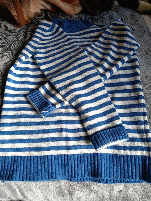 Vând Pulover mărimea S