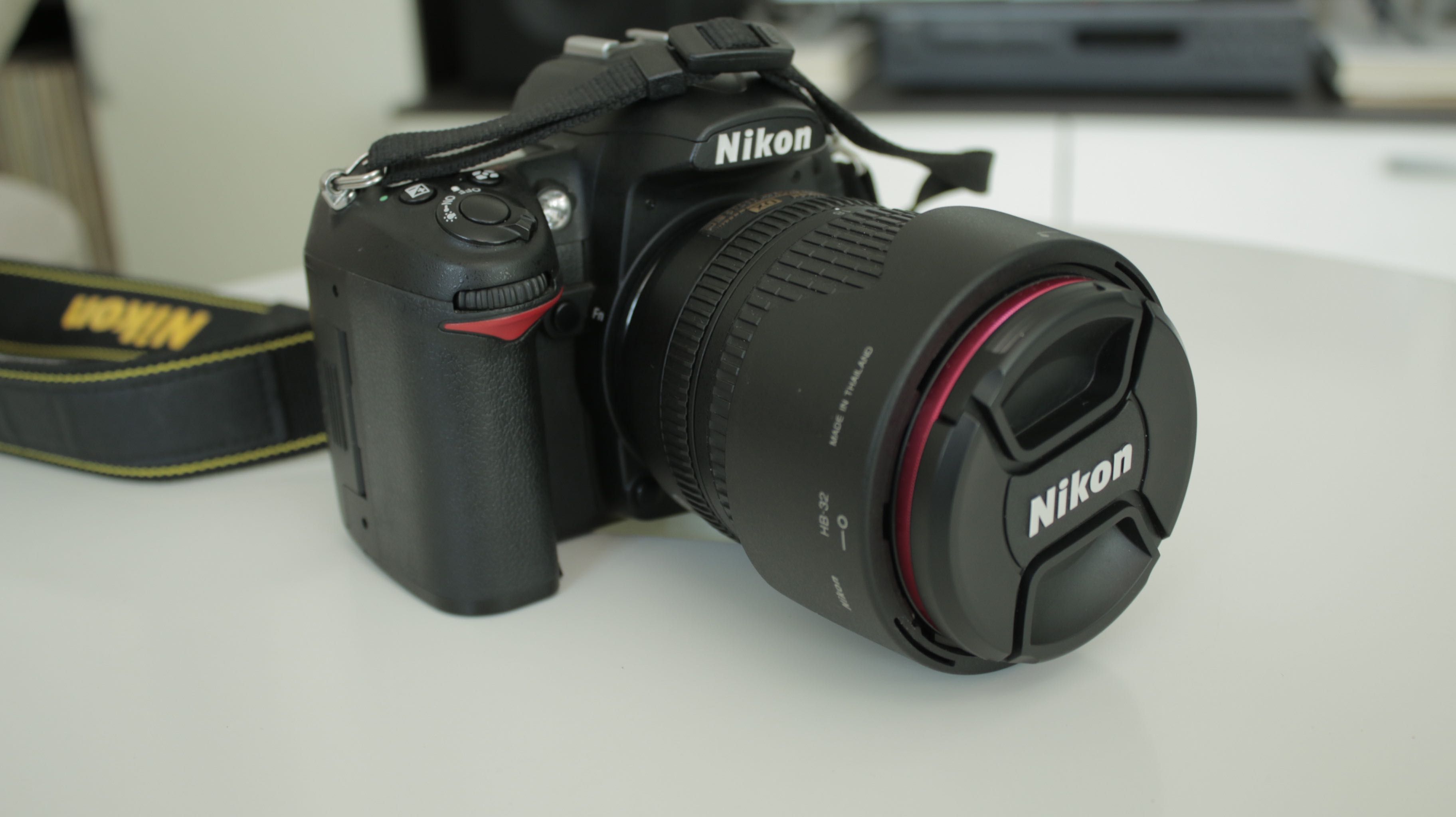 Фотоапарат Nikon D7000 с аксесоари