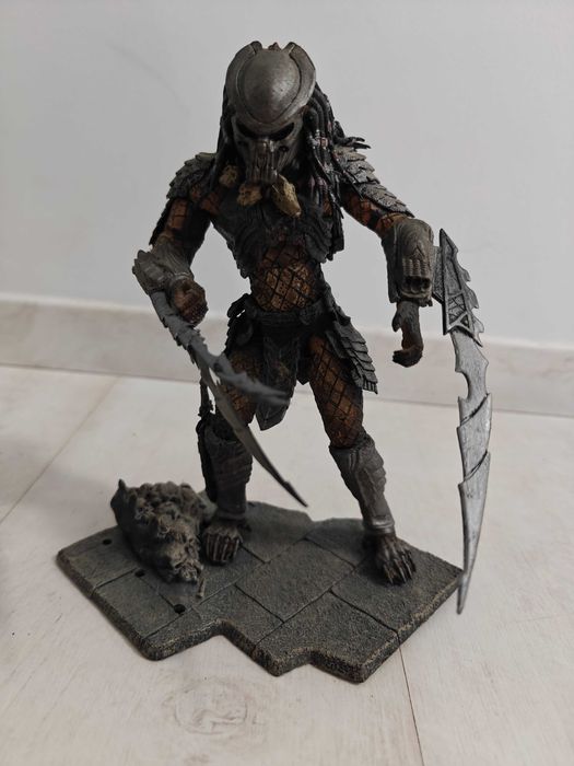 Figurina Celtic Predator de la McFarlane