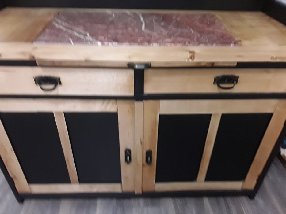 Dulap foarte vechi  de colectie reconditionat stare perfecta