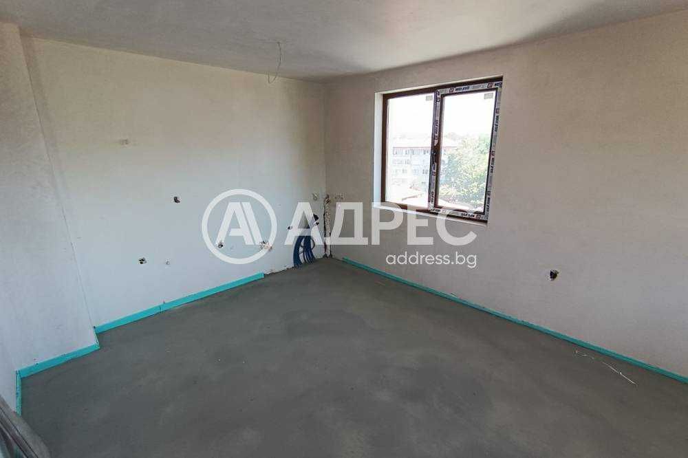 Продава се Тристаен апартамент в Разград, Център - 88 кв.м за 1219 €/кв.м - Снимка #4