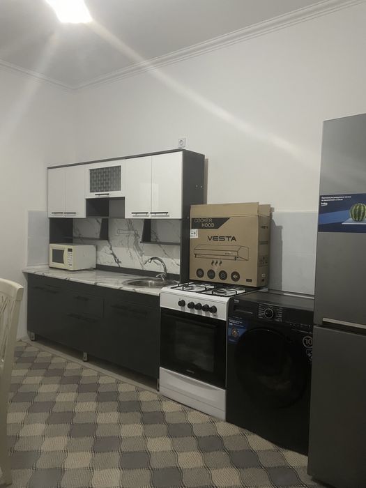 Бобир махаллада 2 хонали хамма шараити билан уй сотилади