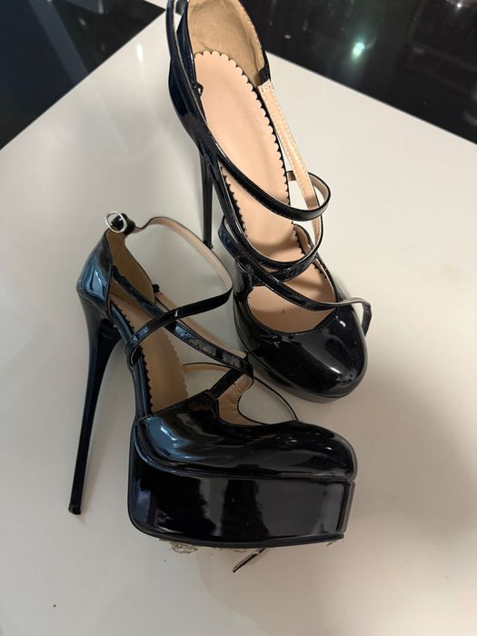 Pantofi o singură purtare