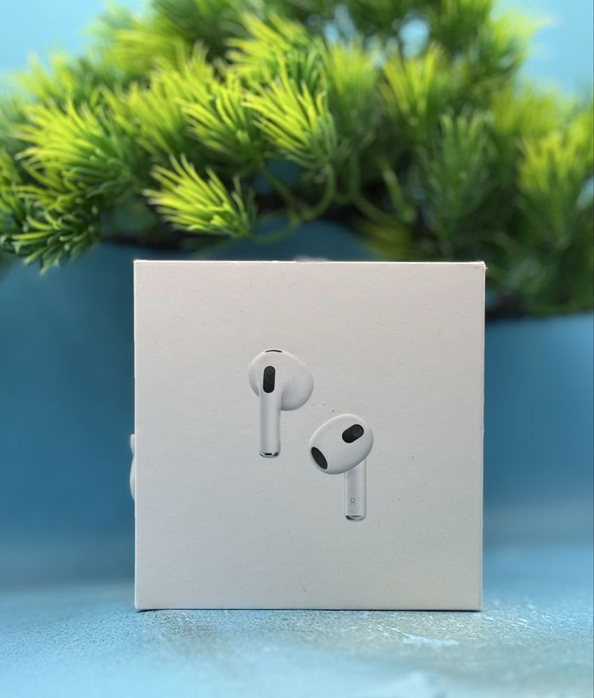 НОВО!!! Безжични слушалки Apple AirPods, 3rd gen, Magsafe, White